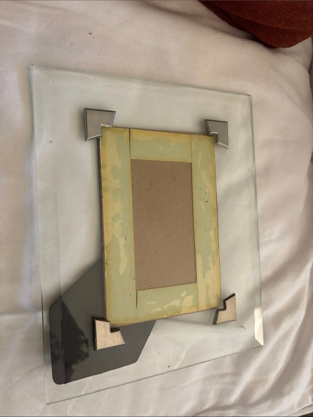 Glass Photo Frame with Silver Corner Accents - Clear/Black 3x5